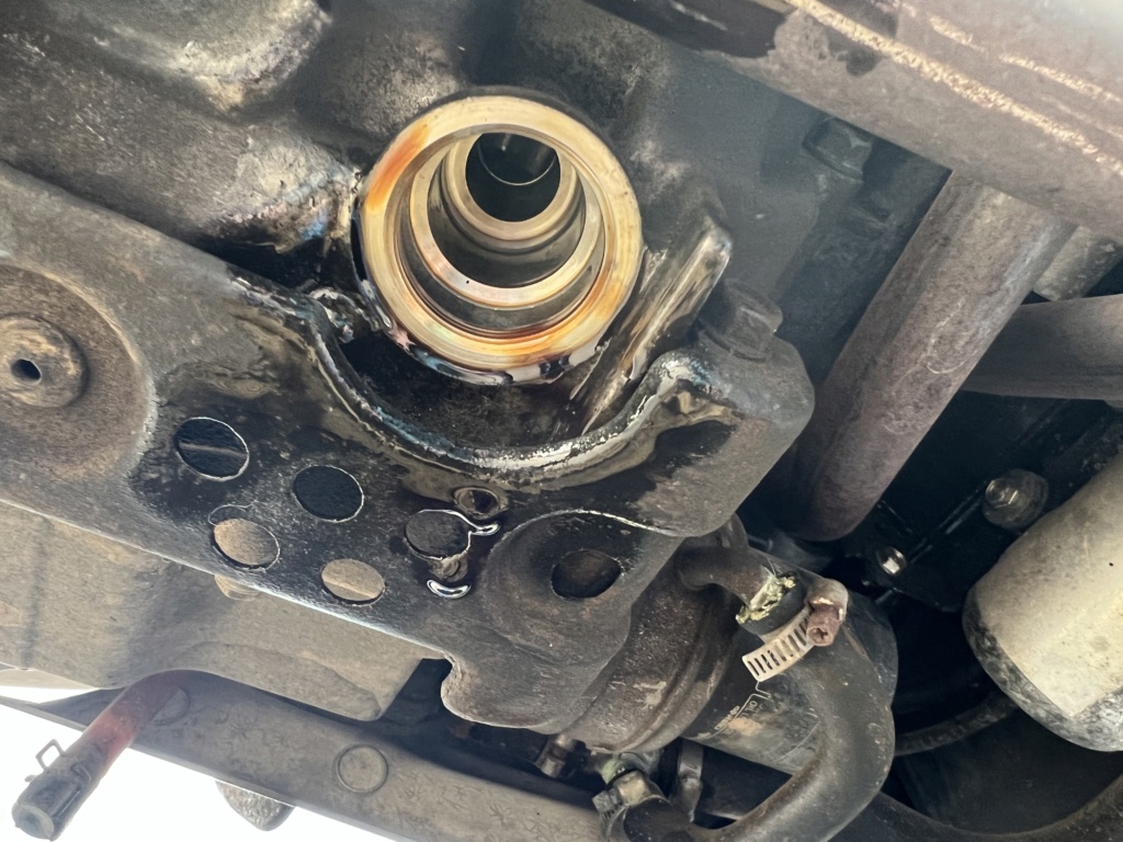 Missing parts on oil change  3f872910