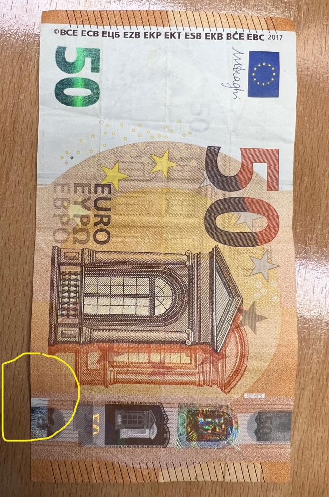 Billete de 50 euros con error Whatsa28