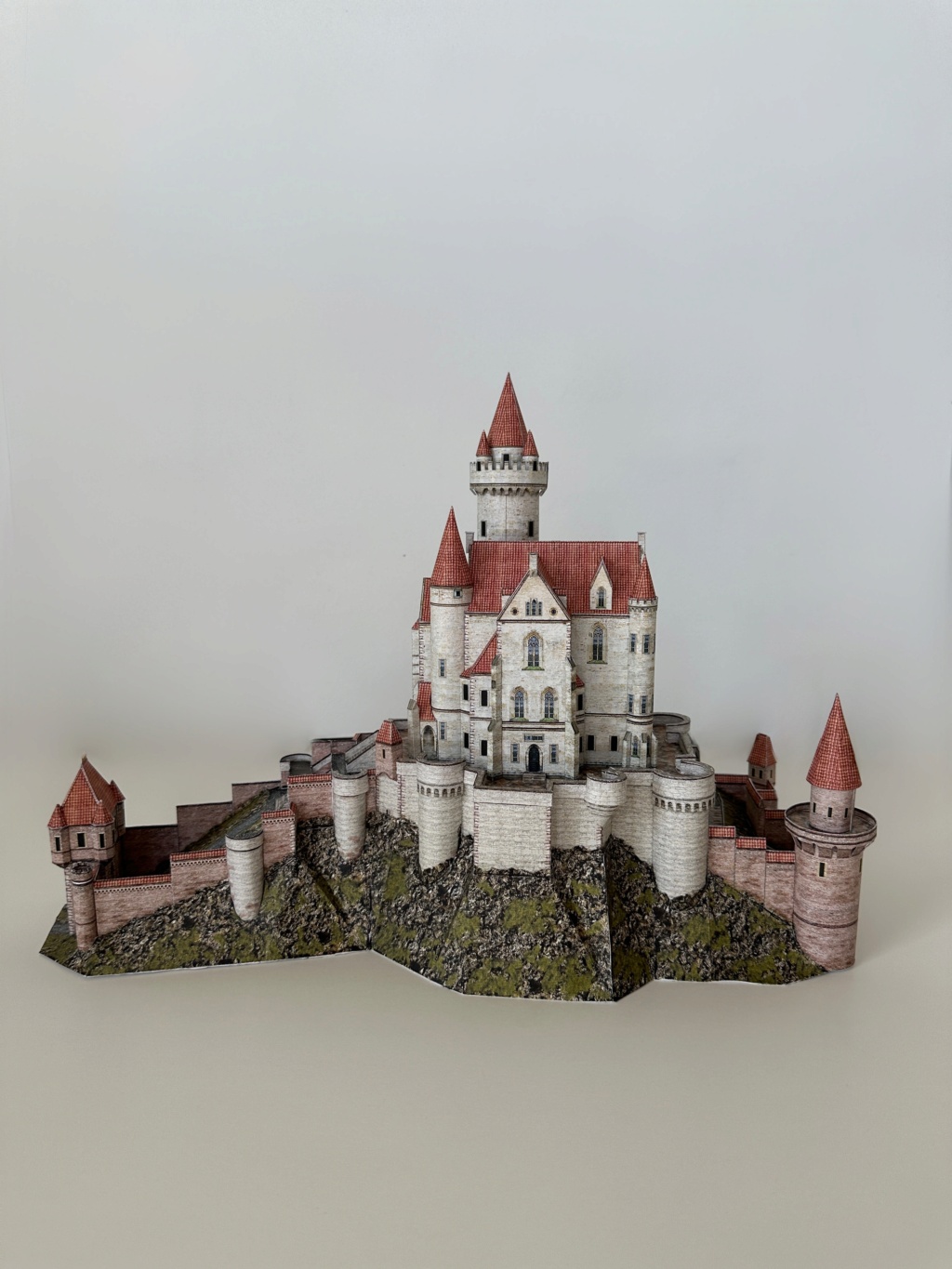 Schloss Falkenstein Kartonmodell Facetu18