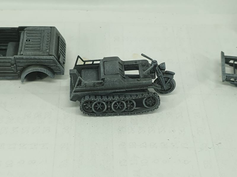 [HASEGAWA] WWII allied and axis light vehicules Ketten11