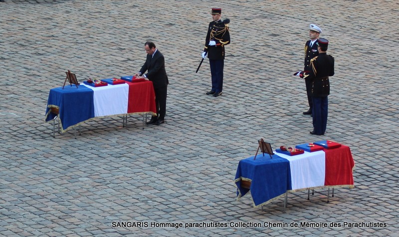 SANGARIS reportage hommage nationale INVALIDES parachutistes morts RCA en présence du Président de la République François Hollande Img_9027
