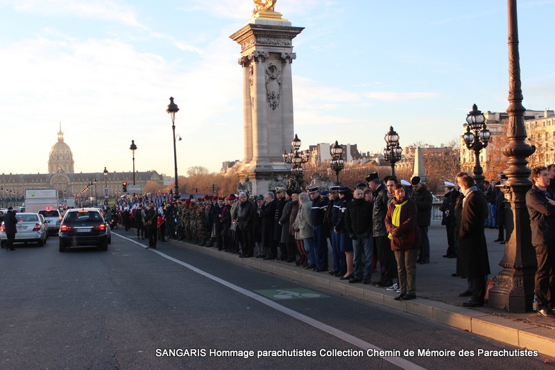 SANGARIS reportage hommage parisien Pont AlexandreIII parachutistes morts au champ d'honneur RCA Img_9813