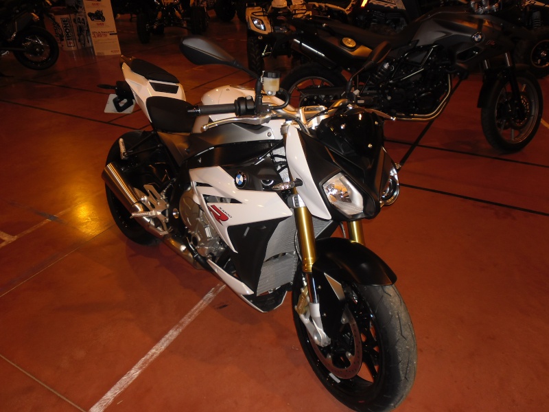 BMW S1000R NAKED - Page 10 Sam_0029