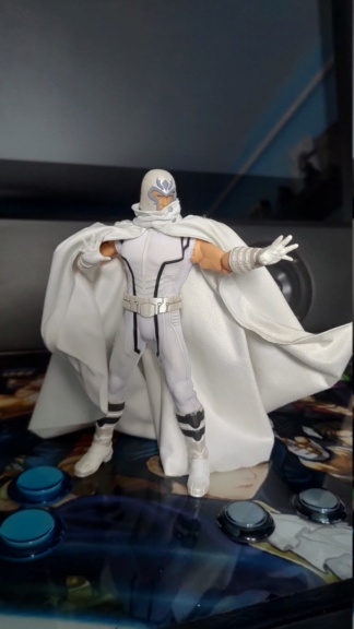 MEZCO One:12 P_202243