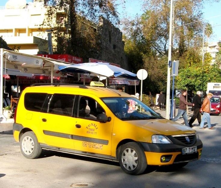 les Taxis DACIA en photo Tunali10