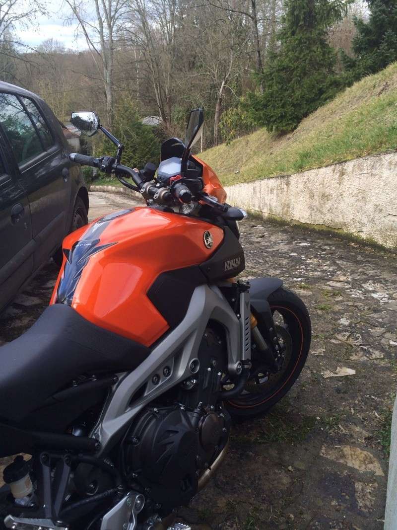 Première [Yamaha MT-09] sur le forum : celle de l'admin ;-) Une Orange ! - Page 4 Jmv310