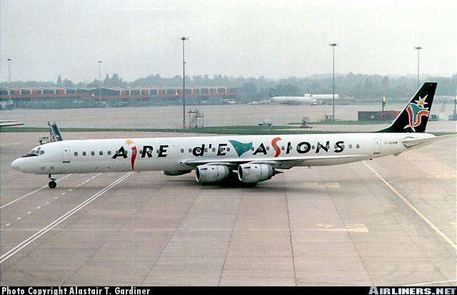 DC8-73 AIRE D EVASIONS MINICRAFT TWO SIX DECALS compagnies aériennes françaises d'hier et d'aujourd'hui pn50 02243810