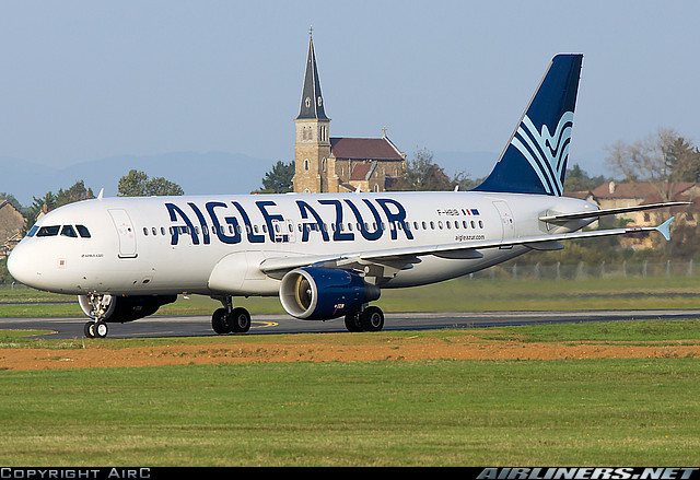 A320-214 AIGLE AZUR REVELL F-RSIN 1/144 Compagnies aériennes françaises d'hier et d'aujourd'hui pn51 23480711