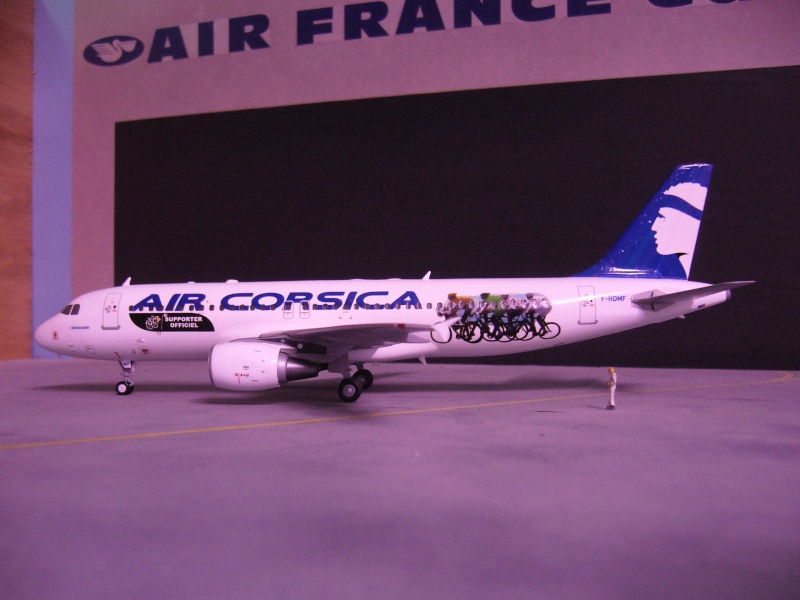 AIRBUS A320-214 AIR CORSICA REVELL F-RSIN 1/144  compagnies aériennes françaises d'hier et d'aujourd'hui pn54 A320-214