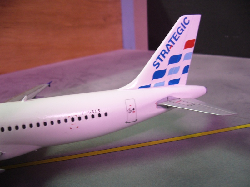 AIRBUS A320-211 STRATEGIC REVELL DACO F-RSIN 1/144 compagnies aériennes françaises d'hier et d'aujourd'hui pn52 P1080029
