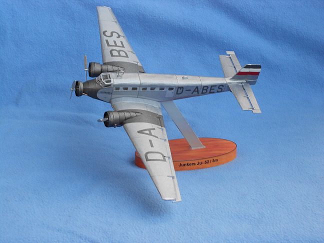 Junkers Ju 52 in 1:100 (Schreiber, gesupert) 52-0510