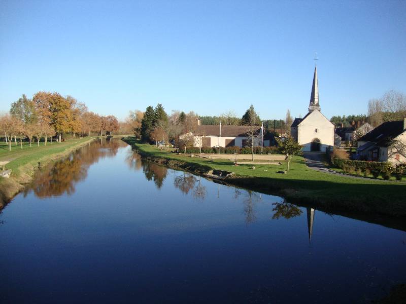 Ballade le long du Canal d'Orléans et Chateau Sully sur Loire 4_dsc010