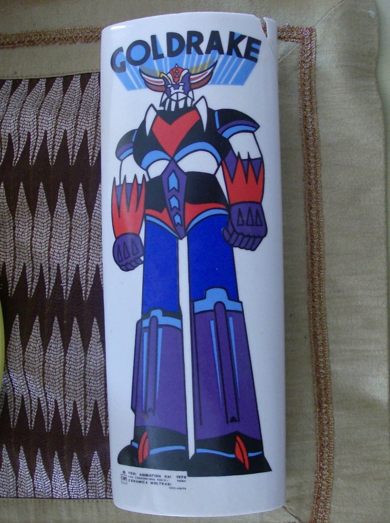 goldrake - Goldrake Atlas Ufo Robot umidificatore per termosifoni del 1978 TOEI ANIMATION RAI SACIS Hpim3512