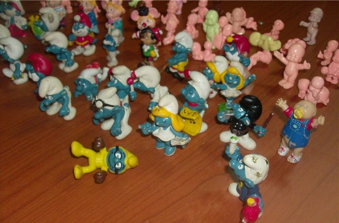 Puffi , Topo Gigio, Pinocchio Paciocchini , Cabbage , lotto di 64 pezzi anni 60 70 e 80 loose !! Hpim5032