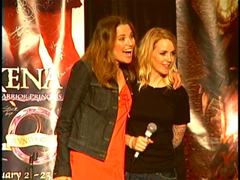 Lucy Lawless et Reneé O'Connor - Page 7 Burban29