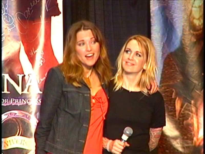 Lucy Lawless et Reneé O'Connor - Page 7 Burban30