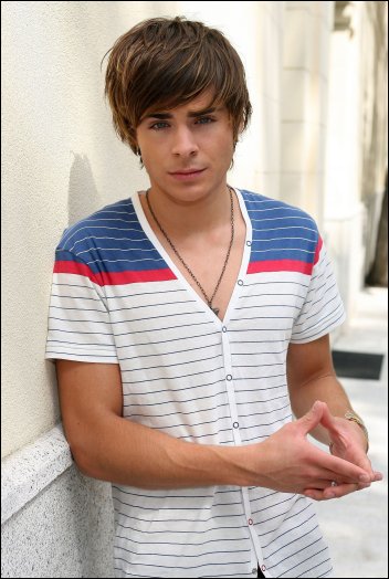 Zac Efron <3 Zac_ef16