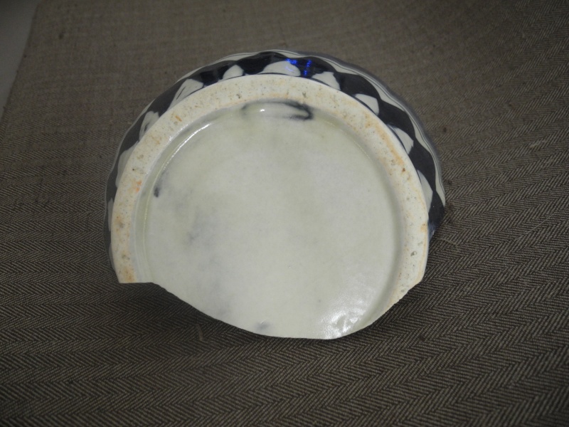 vase porcelaine bleu blanc japonais ? Dscn4210