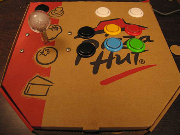 Le succès des Pizza via Kinect! 20-tru10