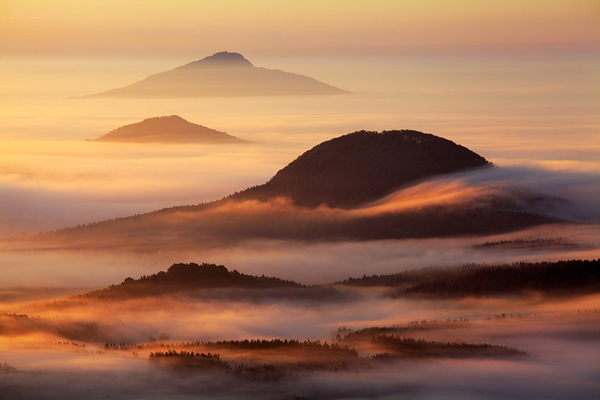 Vẻ đẹp huyền ảo của những đám sương mù mỏng manh Suong_16