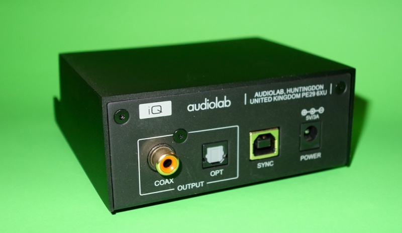 Audiolab iQ Apple digital dock (used) - SOLD Dsc00611
