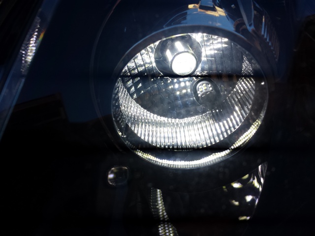 [Tuto] Changement ampoules (leds) avec démontage pare-choc 20140212