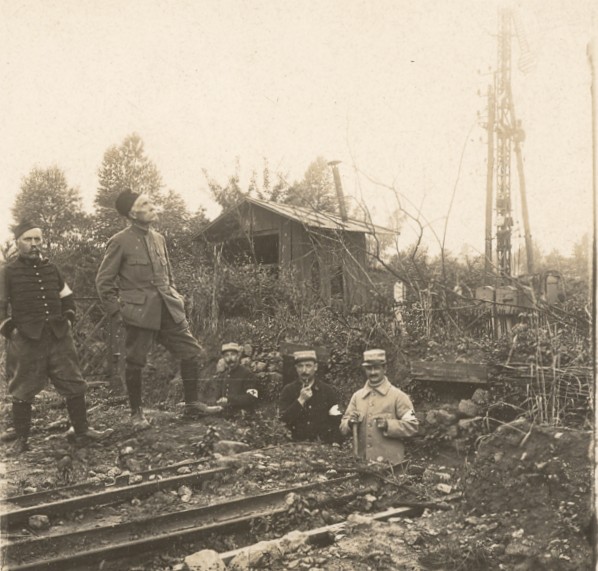 La vareuse d'officier modèle 1913 et ses dérivés  - Page 2 2316