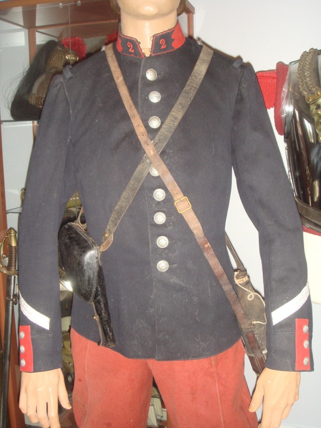 Les uniformes portés par les cuirassiers (Troupe et officier)  2326