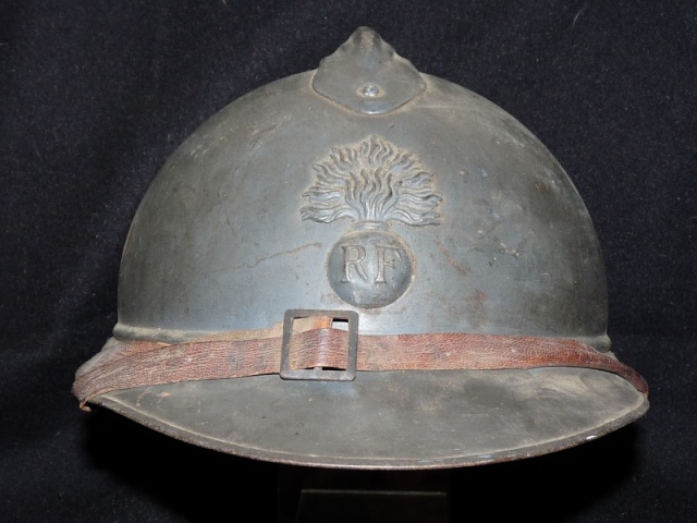 Photothèque : le casque Adrian d'infanterie - cavalerie  3149