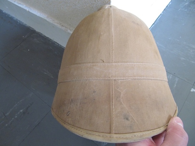 Le casque colonial modèle 1886  4318