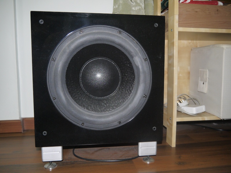 REL R528 Subwoofer (Used)(SOLD) Sub310