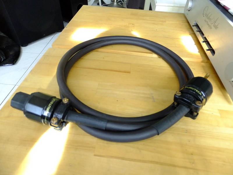 Furutech power cords (used) Dscf2013