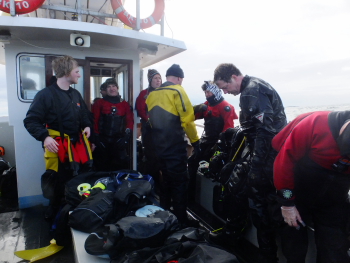 First Sea Dives of the Season 01310