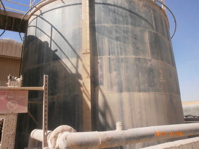 عملية تنظيف خزانات مازوت سعة 400 طن للشركة المصرية للجبس بمدينة السادات Pa080010