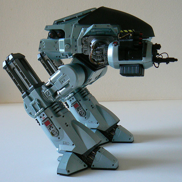Robocop - ED 209 Neca_e21