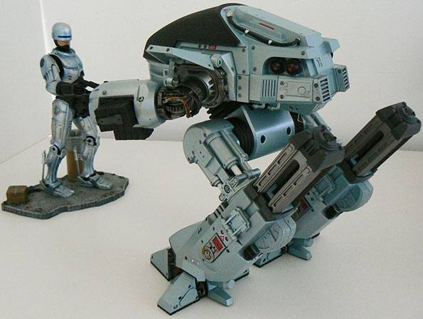 Robocop - ED 209 Neca_e33