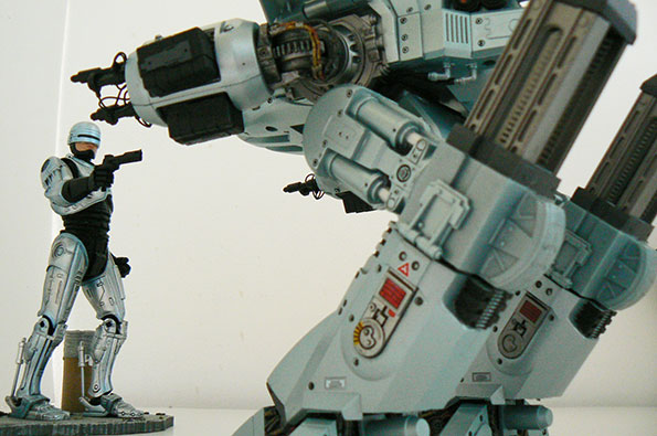 Robocop - ED 209 Neca_e34