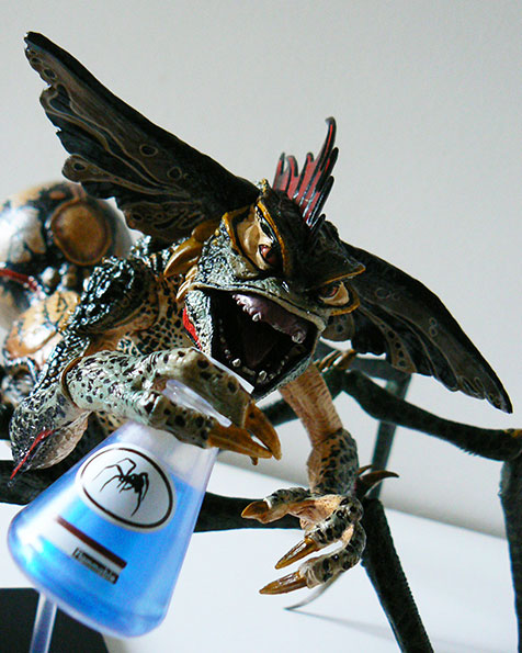 NECA - GREMLINS 2 - Spider Gremlin & Combat Gizmo Neca_s24