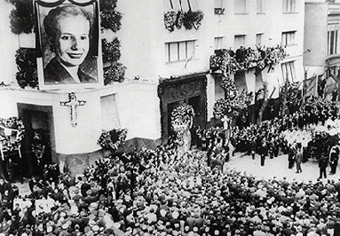  7 mai 1919 : naissance de Evita Perón. Eva-pe10