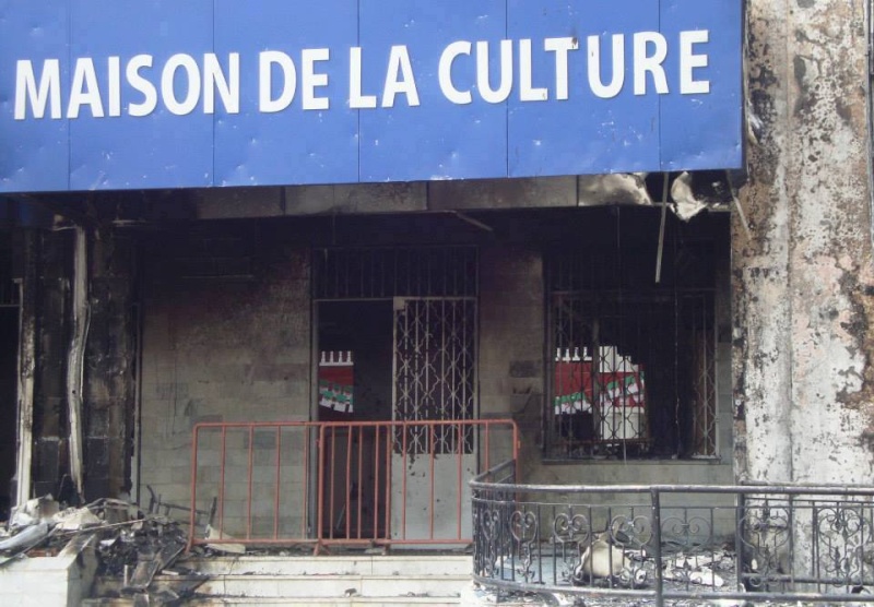 Maison de la culture de Bejaia (05 Avril 2014) 10007210