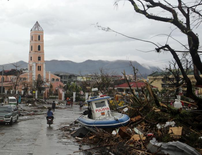 Haiyan - THW - Katastrophenhilfe Nov12t10