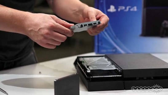 Si tu PlayStation 4 falla… desmóntala tú mismo 210