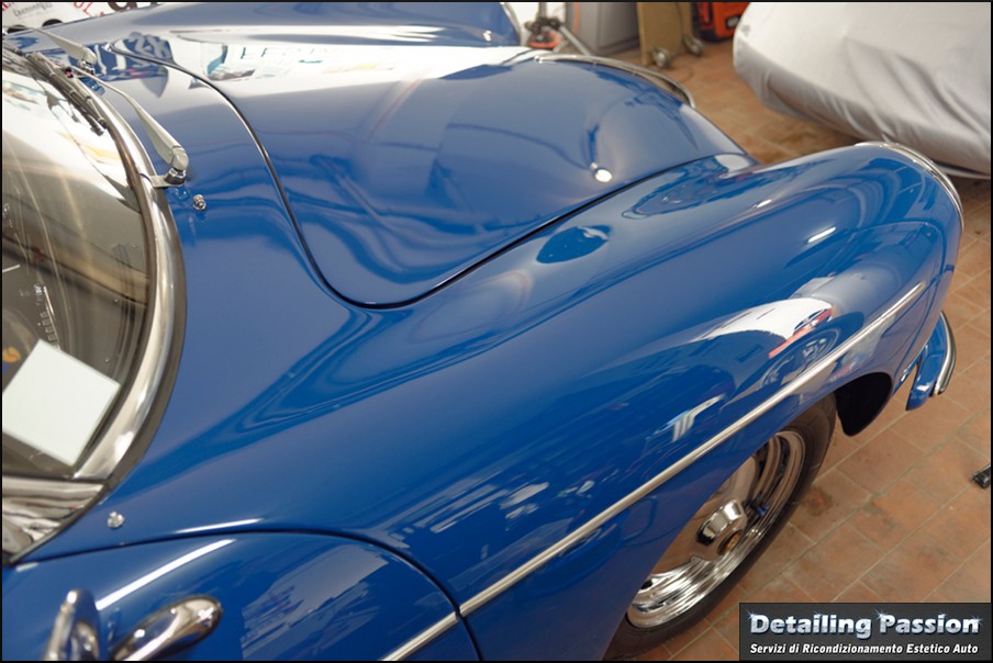 Dark & Manu : PORSCHE 356 ROADSTER .......Spezielle blau ! _nfx0121