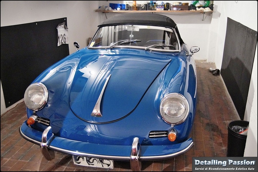 Dark & Manu : PORSCHE 356 ROADSTER .......Spezielle blau ! Dsc01116