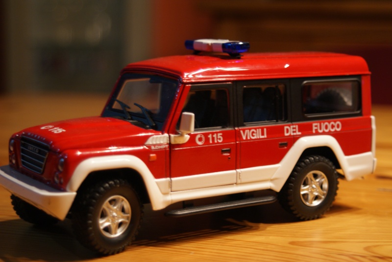 iveco  1/24  vigili del fuoco  Dsc05215