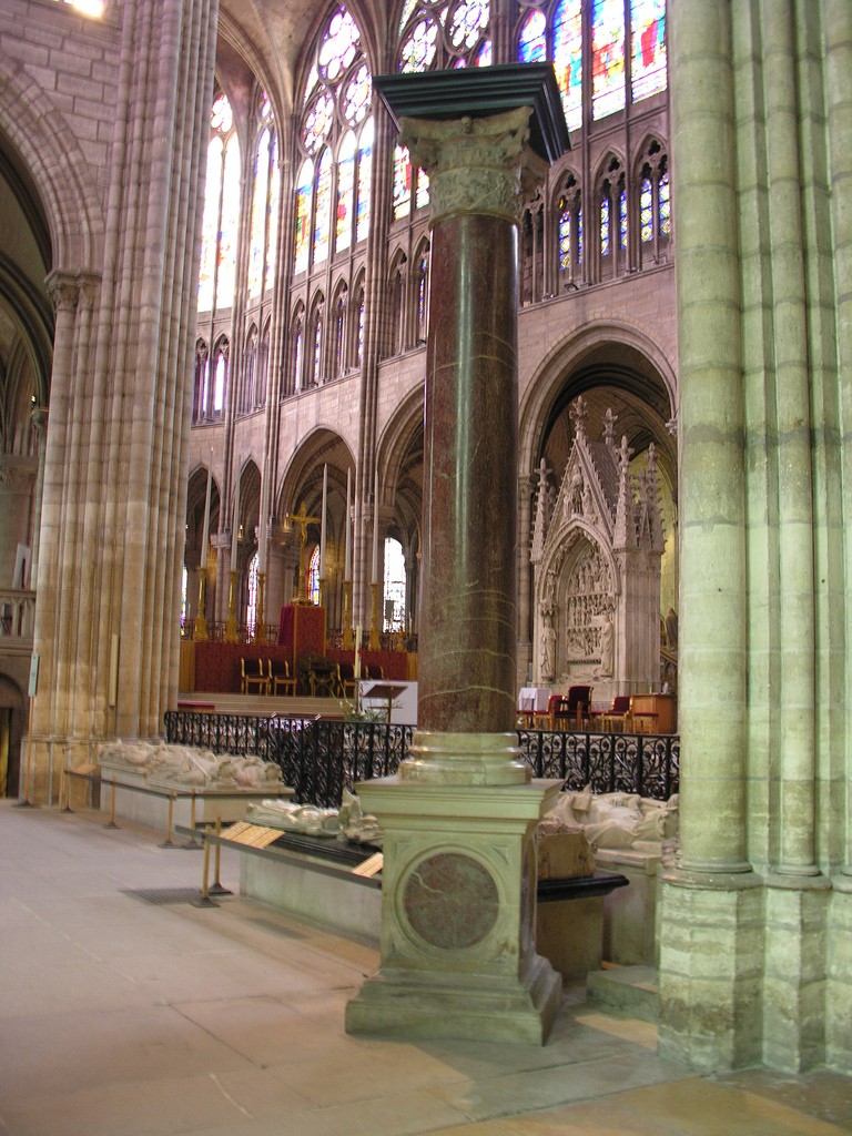 tombeau du coeur du cardinal de Bourbon . 72234710