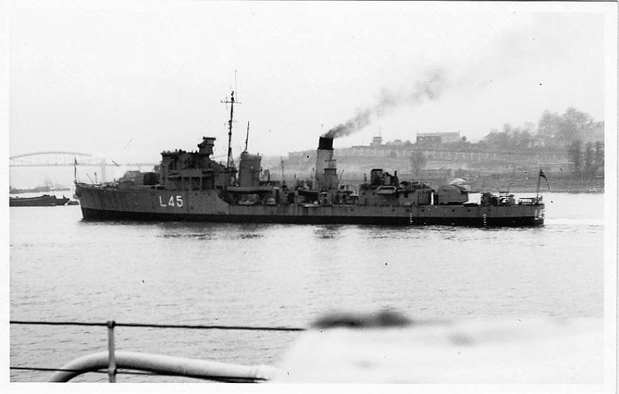 ROYAL NAVY  DESTROYERS D'ESCORTES DE LA CLASSE HUNT I - Page 2 Whaddo11