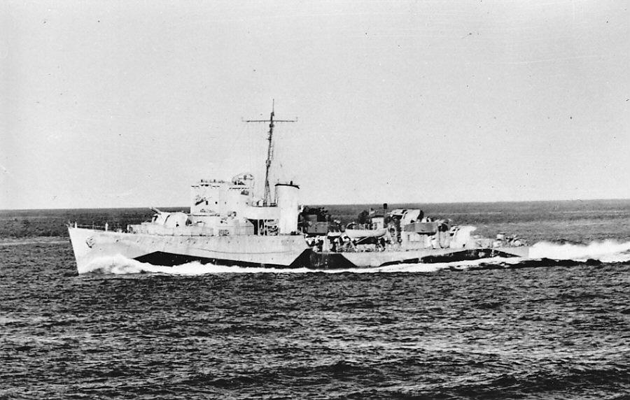 ROYAL NAVY DESTROYER D'ESCORTES CLASSE HUNT II - Page 2 Wilton11