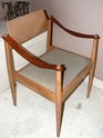 Chair with leather armrest - Egon Eiermann Modell SE 119 P1290925