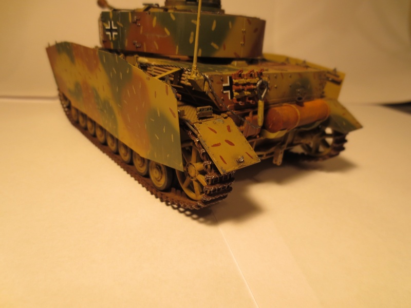 Pz.Kpfw. IV Ausf H mid [ DRAGON ] ( peinture en cours ) - Page 3 Img_0816